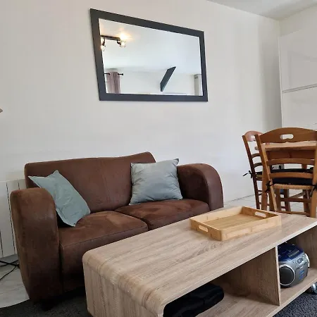 Maison 3 Personnes Entre Et Forêt * Lery (Eure)