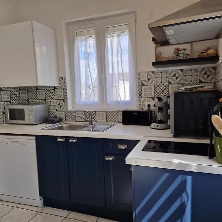 Vakantiehuis Maison 3 Personnes Entre Et Foret Lery (Eure)